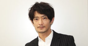 津田健次郎、50歳で来た「俺のターン」誓う恩返し　ドラマ出演など役者の転機に充実感 | ORICON NEWS 津田健次郎、50歳で来た... 