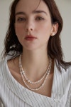 [메리모티브]Apricot dual pearl necklace [W CONCEPT]