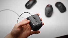탄소 섬유 디자인을 자랑하는 세계에서 가장 가벼운 게이밍 마우스 > 뉴스/신제품 | 쿨엔조이