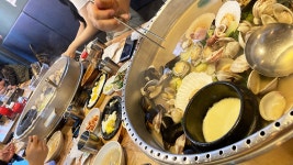 식당 아줌마, 남자 손님을 무시한 듯! > 자유게시판 | 쿨엔조이