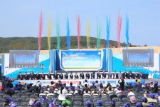 오시리아관광단지 테마파크착공식 : (전체) 의회소개 > 열린의장실 > 의장동정 | 부산시의회