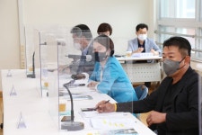 (9.3) 부산광역시영재교육진흥원 현장방문 : (전체) 의정활동 > 현장활동사진 | 부산시의회