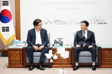 부산고등검찰청 검사장 예방(접견실) : (전체) 의정활동 > 현장활동사진 | 부산시의회