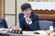 위원회사진 > 경상북도의회 행정보건복지위원회