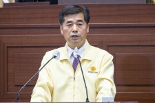 황보당두 | 의정사진 > 경상북도의회