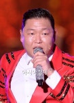 [포토]싸이 매끈한 꿀 피부~ - 아시아경제