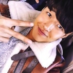 미생 강하늘, 안경벗고 브이자 미소…못 알아보겠어 - 아시아경제