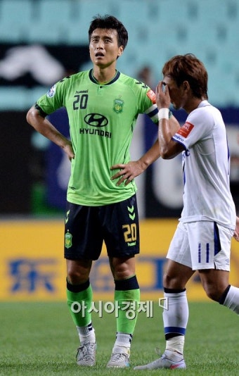 전북, ACL 8강 1차전서 감바와 0-0 무승부… 내달 16일 4강 결정 - 아시아경제 전북, ACL 8강 1차전서 감바와 0-0 무승부… 내달 16일 4강 결정