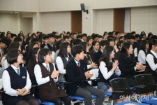 ‘제4회 전남독서토론열차학교’ 10개월 대장정 졸업식 가져 - 아시아경제  ‘제4회 전남독서토론열차학교’ 10개월 대장정 졸업식 가져... 