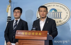 [포토] 임채훈, 바른미래당 혁신위 관련 기자회견 - 아시아경제