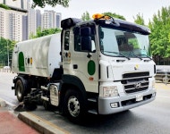 강남구, 이면도로 전용 물청소차 7대 도입