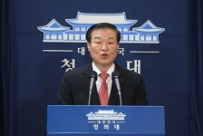 靑, 외교부 장관에 정의용 외안특보…문체부·벤처부 장관엔 황희·권칠승 - 아시아경제