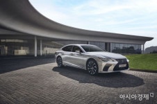 [시승기]렉서스 뉴 LS500 안락함으로 무장한 플래그십 - 아시아경제