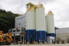 [르포]“자동화 불모지에 혁신 꽃 피웠다”…‘스마트 레미콘’ 유진기업 천안공장 - 아시아경제