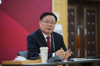 홍남표 창원시장 “시민은 속지 않아, 시정 발목잡기 그만” - 아시아경제