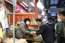 구로구, 추석준비 전통시장 한마당장터 개장 - 아시아경제 구로구, 추석준비 전통시장 한마당장터 개장  - 아시아경제