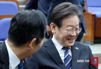 돌아온 '꼼수 위성정당'…'의원 꿔주기·병풍 유세' 재현되나 - 아시아경제