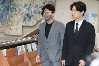 KIA 타이거즈 전 단장과 감독, 뒷돈 혐의 2심서도 무죄 판결