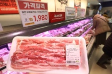 웃음도 안 나와요…장 보러 마트 갔다 빈손으로 돌아온 사연 - 아시아경제