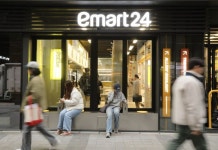 [르포]응떡 먹고 어뮤즈 바른다…MZ 취향저격 힙한 편의점 이마트24 - 아시아경제