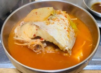 가평애향식당 - 춘천 동태탕, 만두전골 맛집 - 다이닝코드