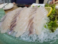 총각수산 - 오산 횟집, 대게 맛집 - 다이닝코드