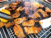 홍천화로숯불구이 수원본점 - 수원 고추장삼겹살, 화로구이 맛집 - 다이닝코드