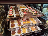 크리스피크림도넛 롯데김해아울렛점 - 김해 도넛, 글레이즈 맛집 - 다이닝코드