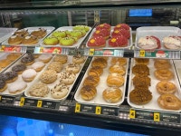 크리스피크림도넛 길동역점 - 길동역 도넛, 딸기 맛집 - 다이닝코드