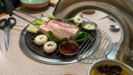 팔식당 - 청담 삼겹살, 제육볶음 맛집 - 다이닝코드