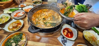 환영식당 - 여수 곱창전골 맛집 - 다이닝코드