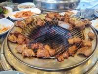 흥부골 숯불돼지갈비 - 상도 돼지갈비, 냉면 맛집 - 다이닝코드