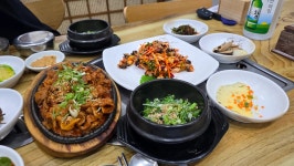 웰빙우렁이쌈밥 포항점 - 포항 쌈밥, 우렁이쌈밥 맛집 - 다이닝코드