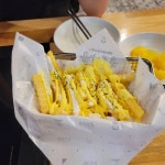 청년다방 뉴코아아울렛 부천점 - 부천 차돌떡볶이, 감자튀김 맛집 - 다이닝코드