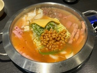 이모가 있는 집 - 논현동 부대찌개, 삼겹살 맛집 - 다이닝코드