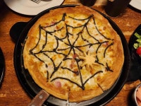 마녀주방 홍대점 - 홍대 파스타, 피자 맛집 - 다이닝코드