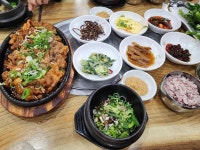 웰빙우렁이쌈밥 포항점 - 포항 쌈밥, 우렁이쌈밥 맛집 - 다이닝코드