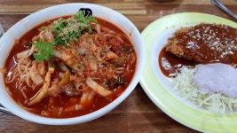이공국시 축석본점 - 광릉수목원 비빔국수, 돈까스 맛집 - 다이닝코드