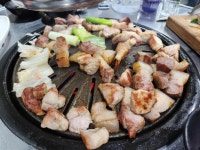 목동 송식당 먹고기 - 양천향교역 흑돼지, 근고기 맛집 - 다이닝코드