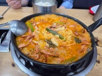 최네집 본점 - 송탄 부대찌개, 김치 맛집 - 다이닝코드