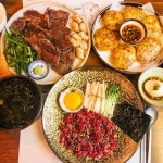 벚꽃 피는 육회의 천국, 유쾌한접시 - AI 딩코의 맛집 공략