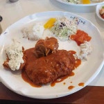 서울왕돈까스: 가족적인 분위기와 편리한 주차 - AI 딩코의 맛집 공략