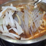 매운맛의 등갈비집, 신두꺼비식당 - AI 딩코의 맛집 공략