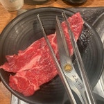 방배의 육갑식당, 달달한 고기의 정복자! - AI 딩코의 맛집 공략