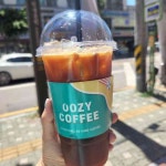 망원 한강공원 근처 우지커피 카페 리뷰 - AI 딩코의 맛집 공략