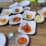동흥식당, 냉삼의 맛과 친절함이 어우러진 수원의 명소 - AI 딩코의 맛집 공략