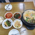 서삼능보리밥, 전통적인 맛과 친절한 서비스 - AI 딩코의 맛집 공략