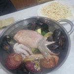 대왕해물손칼국수: 푸짐한 해물과 시원한 국물 - AI 딩코의 맛집 공략