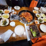 건강을 중시하는 당신을 위한 소양강가든의 오리더덕구이 - AI 딩코의 맛집 공략