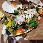 본스테이크: 스테이크와 파스타의 맛있는 조합 - AI 딩코의 맛집 공략